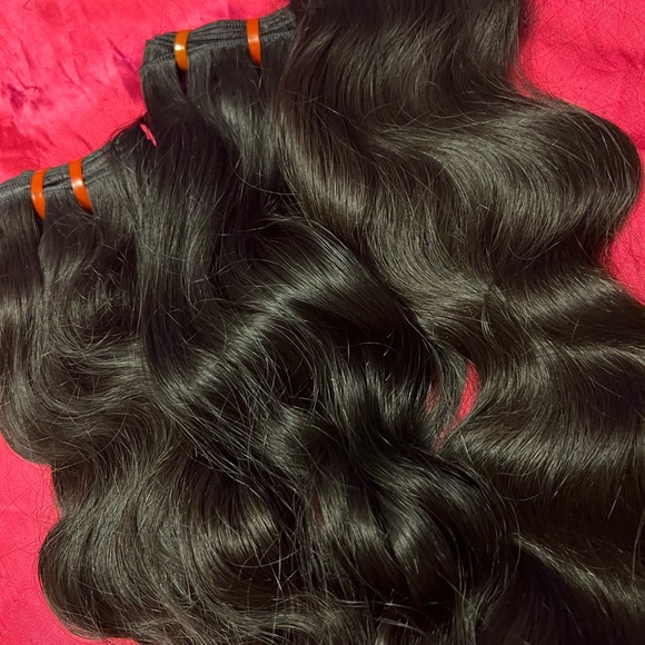 Raw Indian wavy hair